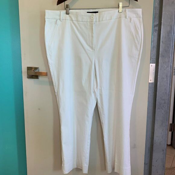 Top, EUC, size xlg, loose easy fit, sleeveless, pretty florals, polyester - Picture 7 of 16